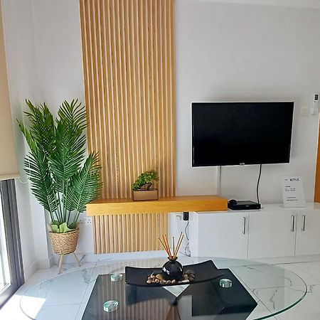 Sea Side Appartment In Kato Paphos Eksteriør billede