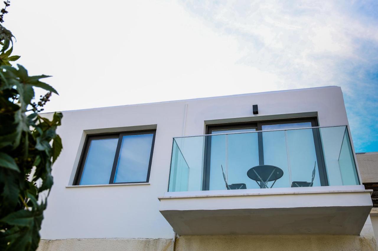 Sea Side Appartment In Kato Paphos Eksteriør billede