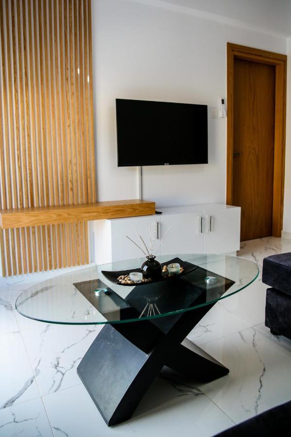 Sea Side Appartment In Kato Paphos Eksteriør billede